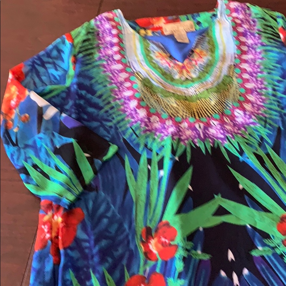 Blouse - Picture 2 of 3